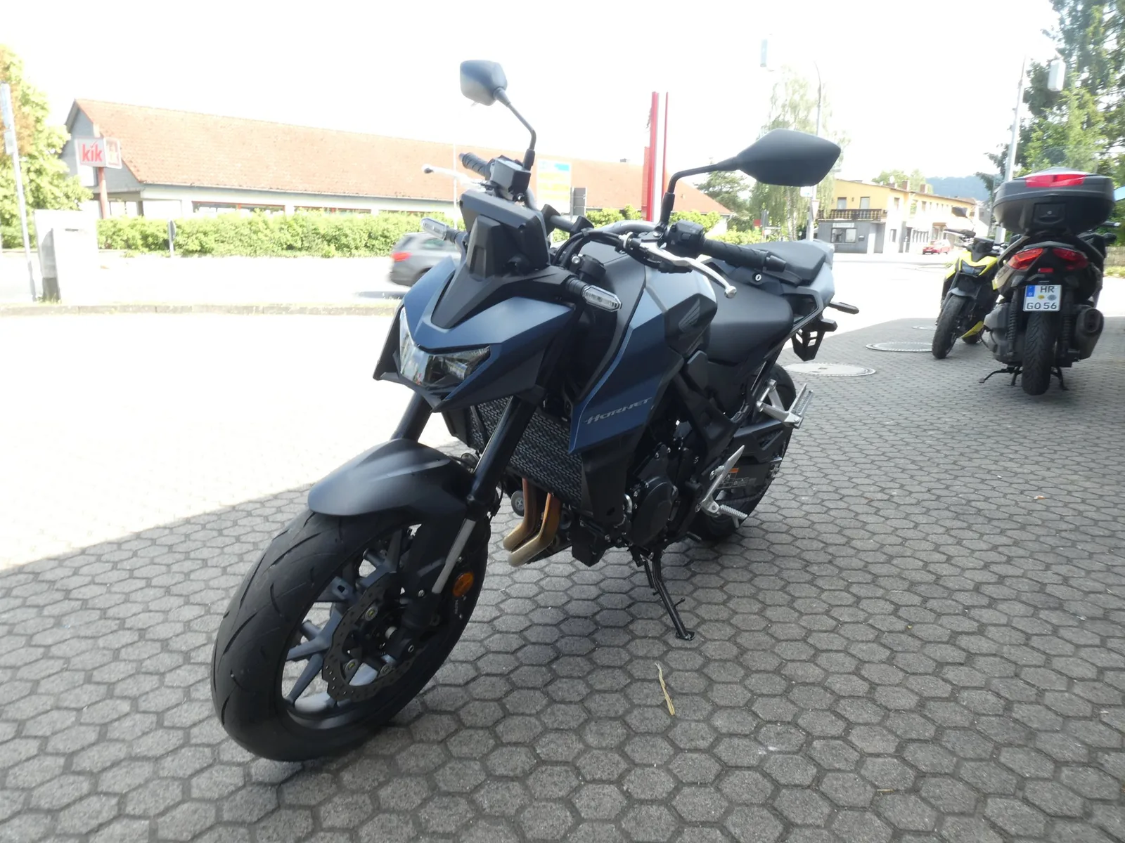 Honda CB750 Hornet Honda Summer Dealz