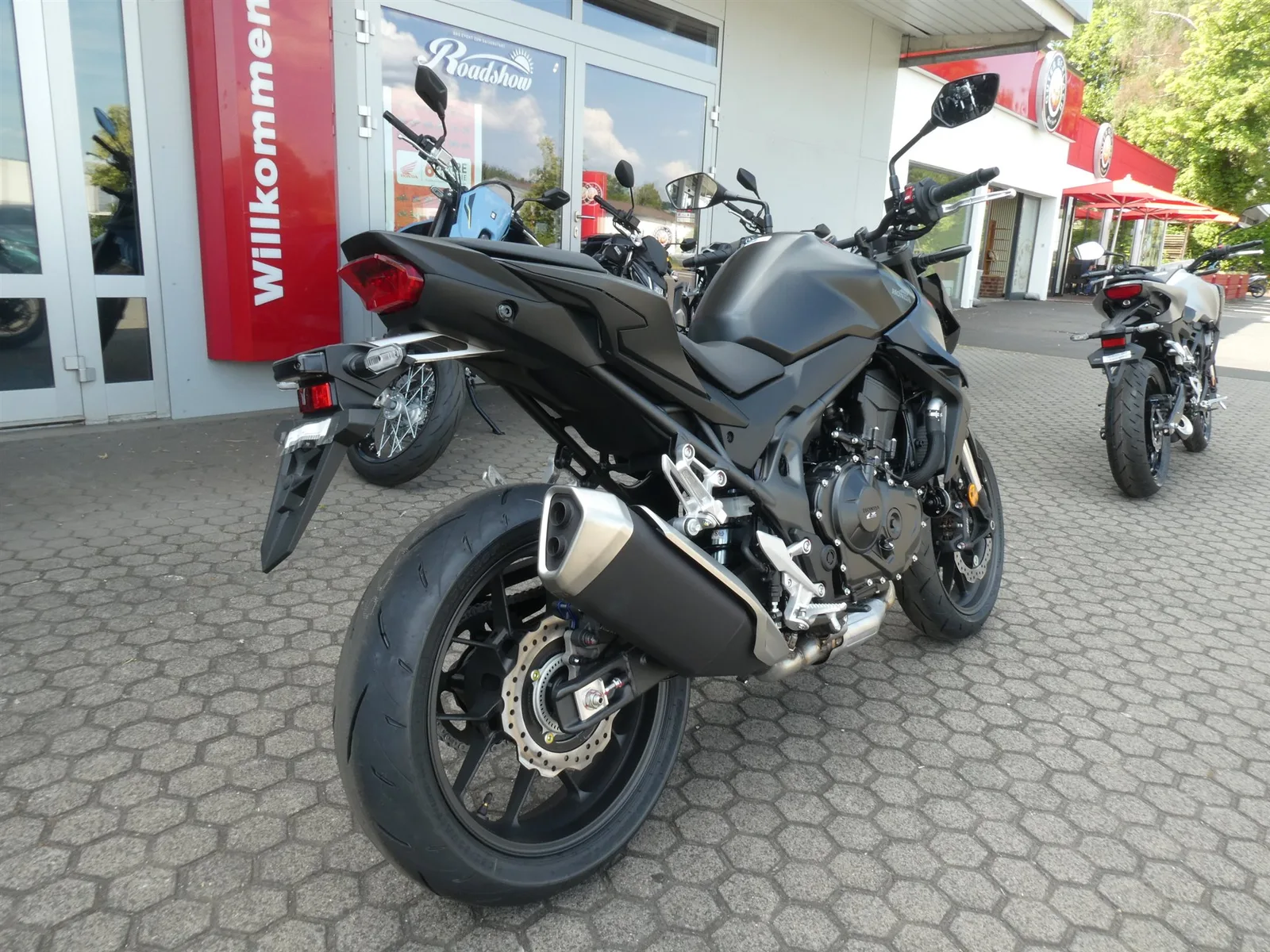 Honda CB750 Hornet Honda Summer Dealz