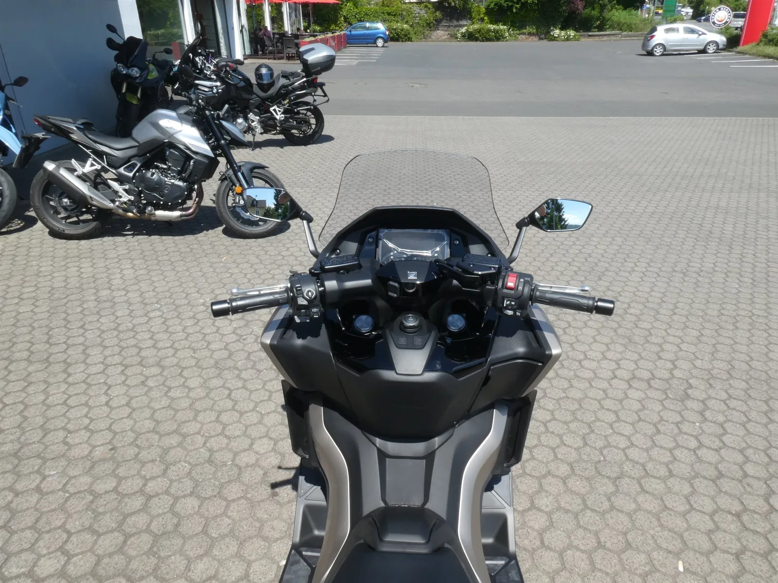 Honda Forza 750