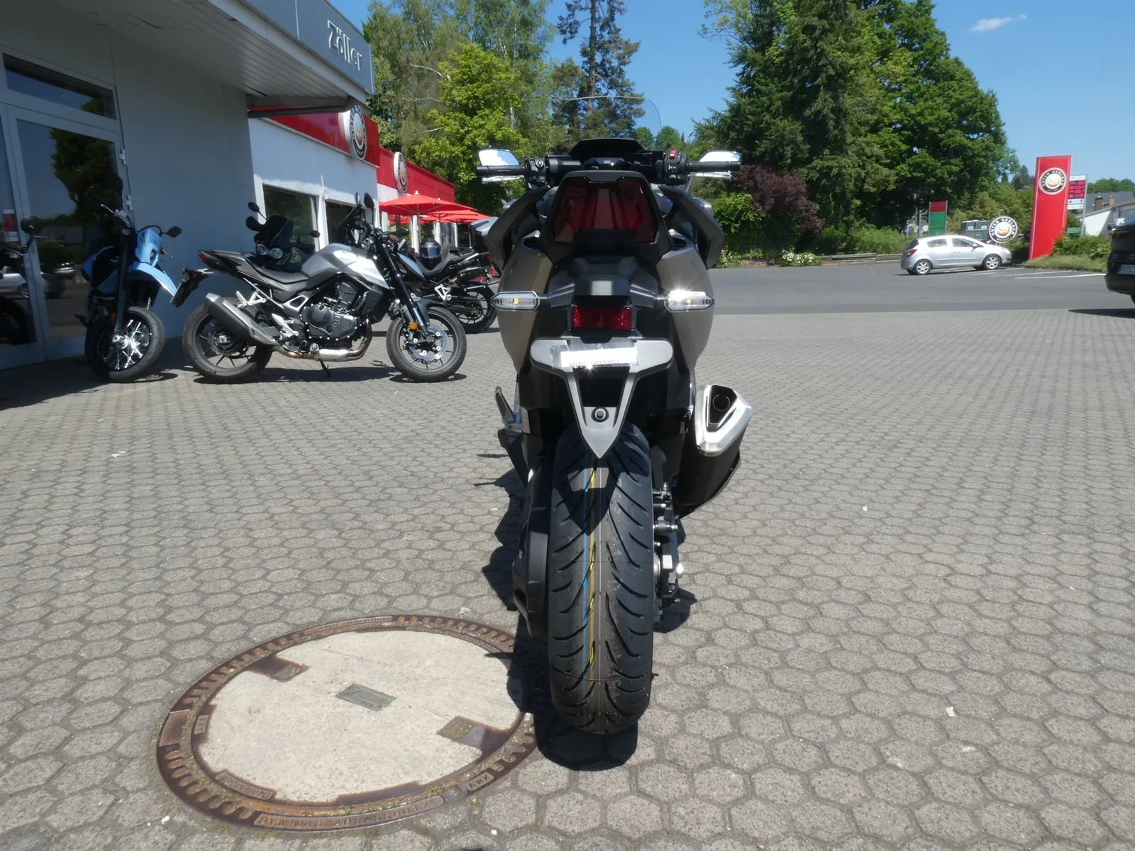 Honda Forza 750