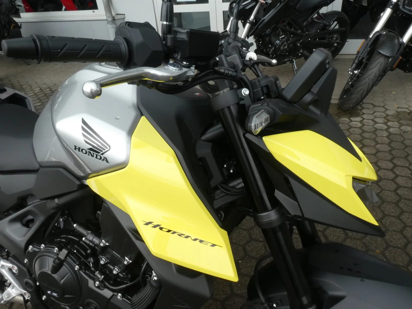 Honda CB750 Hornet Honda Summer Dealz
