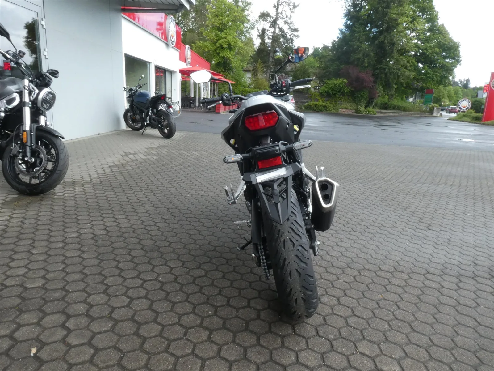 Honda CB750 Hornet Honda Summer Dealz