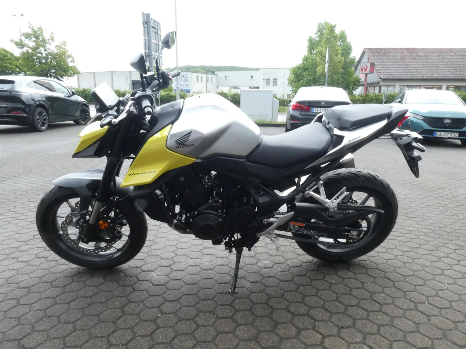 Honda CB750 Hornet Honda Summer Dealz