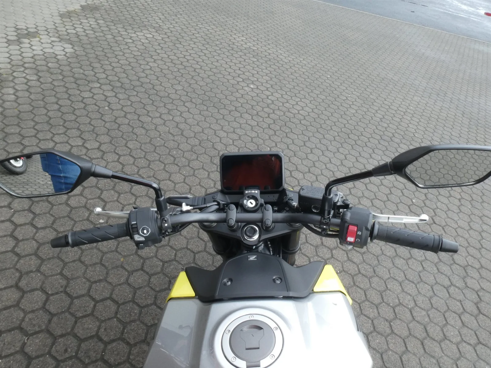 Honda CB750 Hornet Honda Summer Dealz