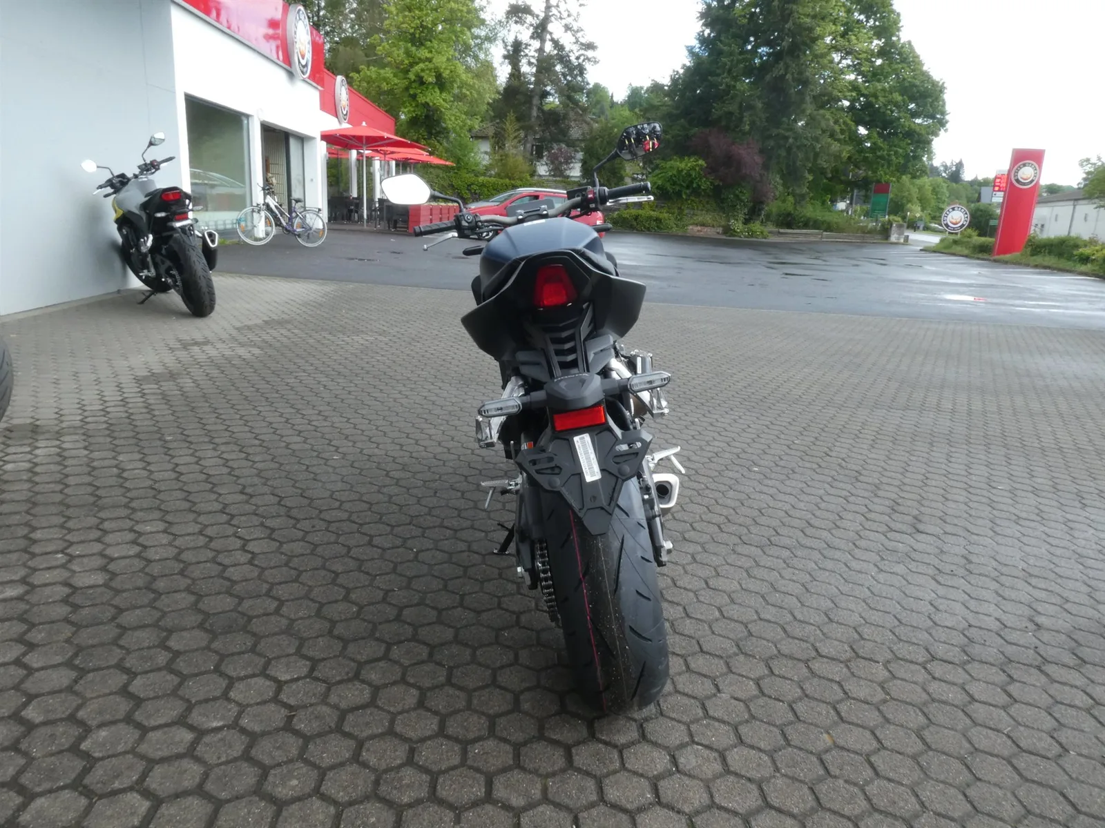 Honda CB650R E-Clutch