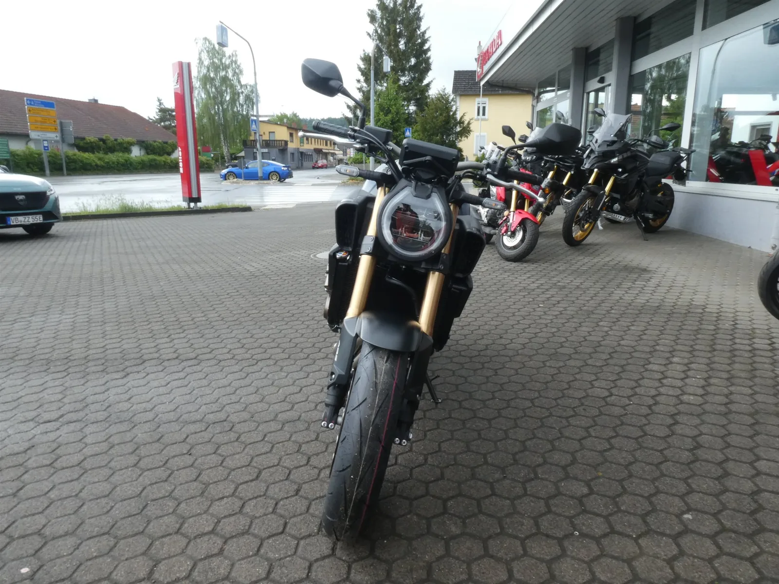 Honda CB650R E-Clutch