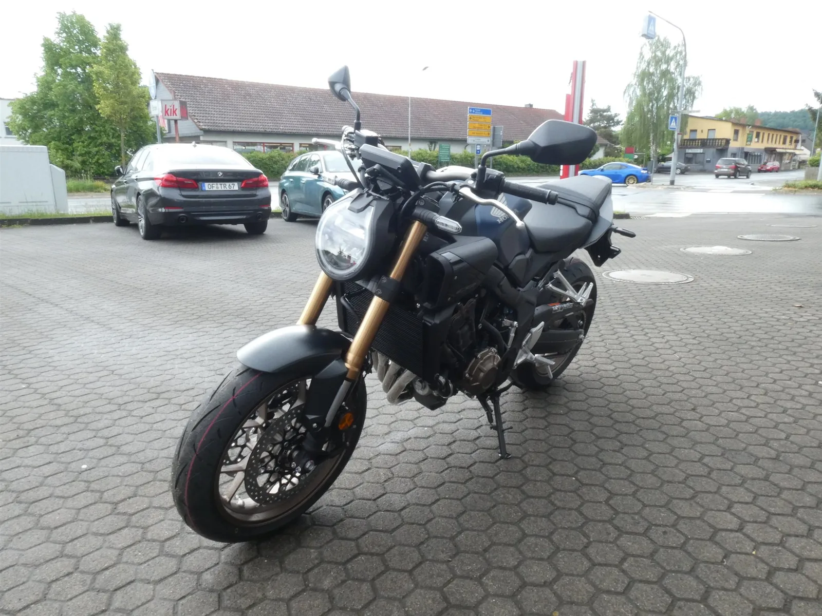 Honda CB650R E-Clutch