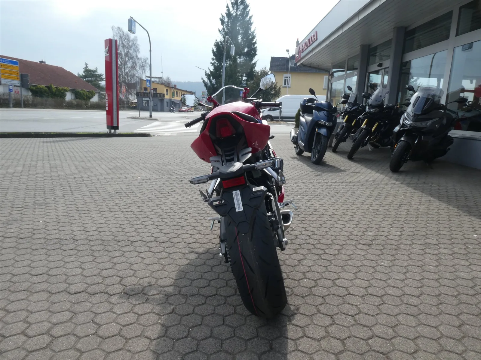 Honda CBR650R E-Clutch ABS - 2026