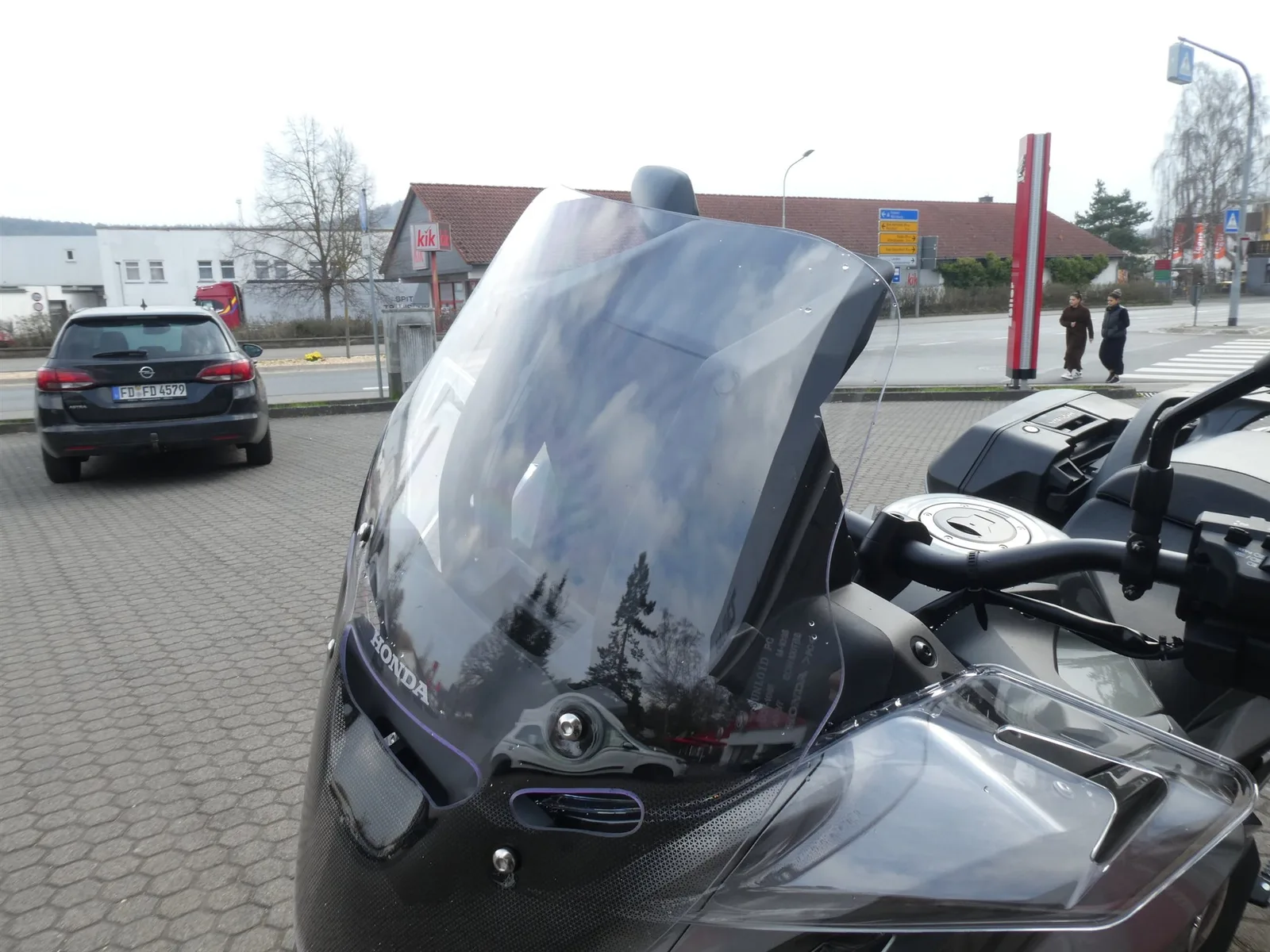 Honda NT1100 DCT Electronic Suspension