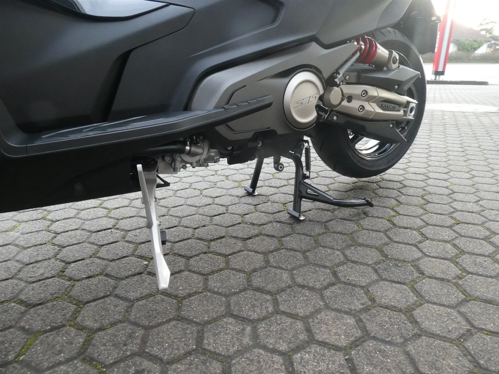 Kymco AK 575i ABS Premium