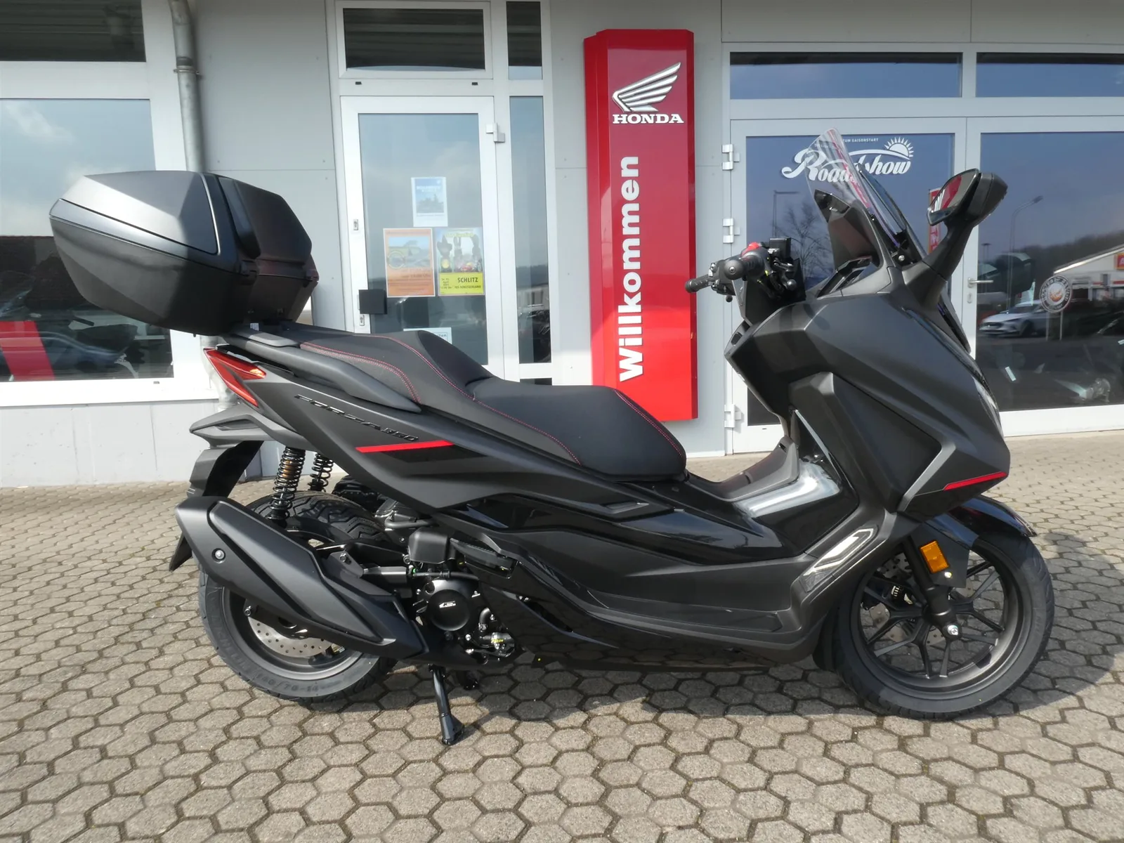 Honda Forza 125 Special Edition Tageszulassung 06/2026