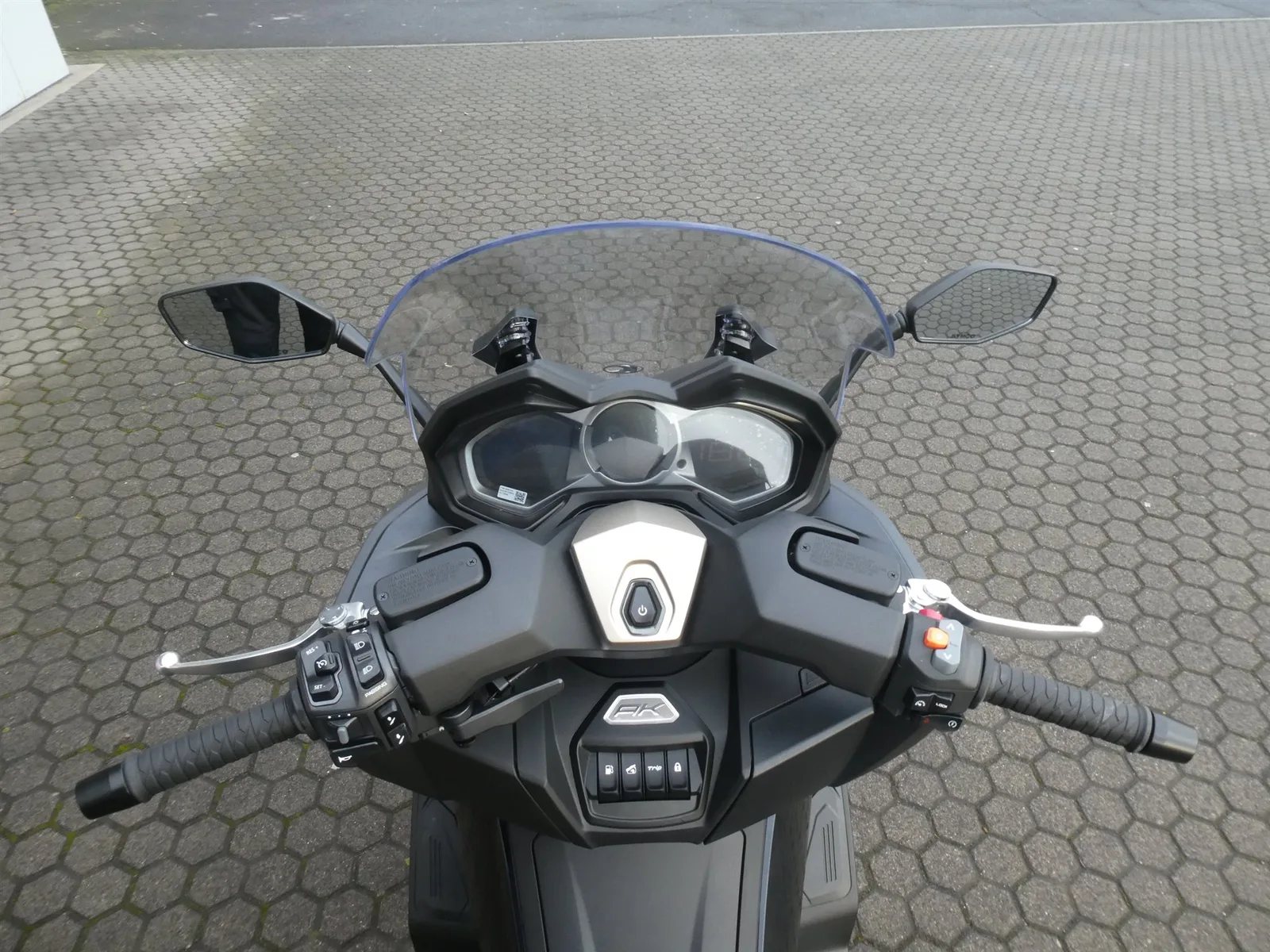 Kymco AK 575i ABS Premium