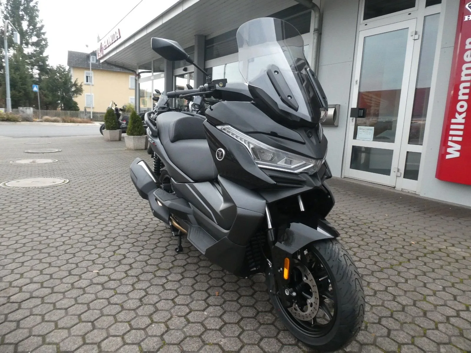 Voge SR4 350 LUXURY