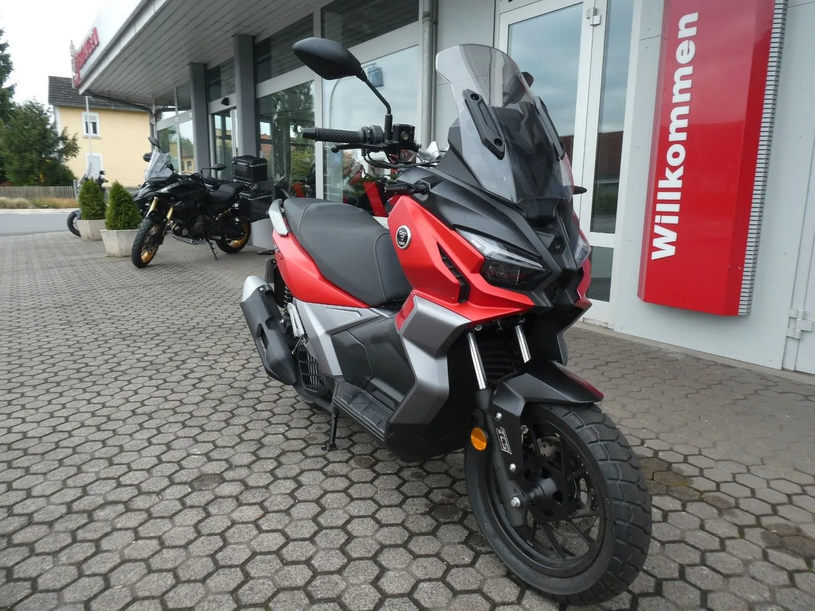 Voge SR1 ADV 125 ABS TCS