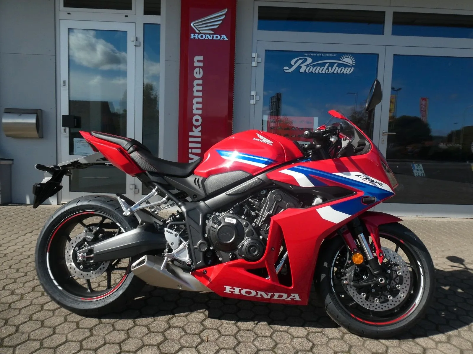 Honda CBR650R Tageszulassung 06/2026