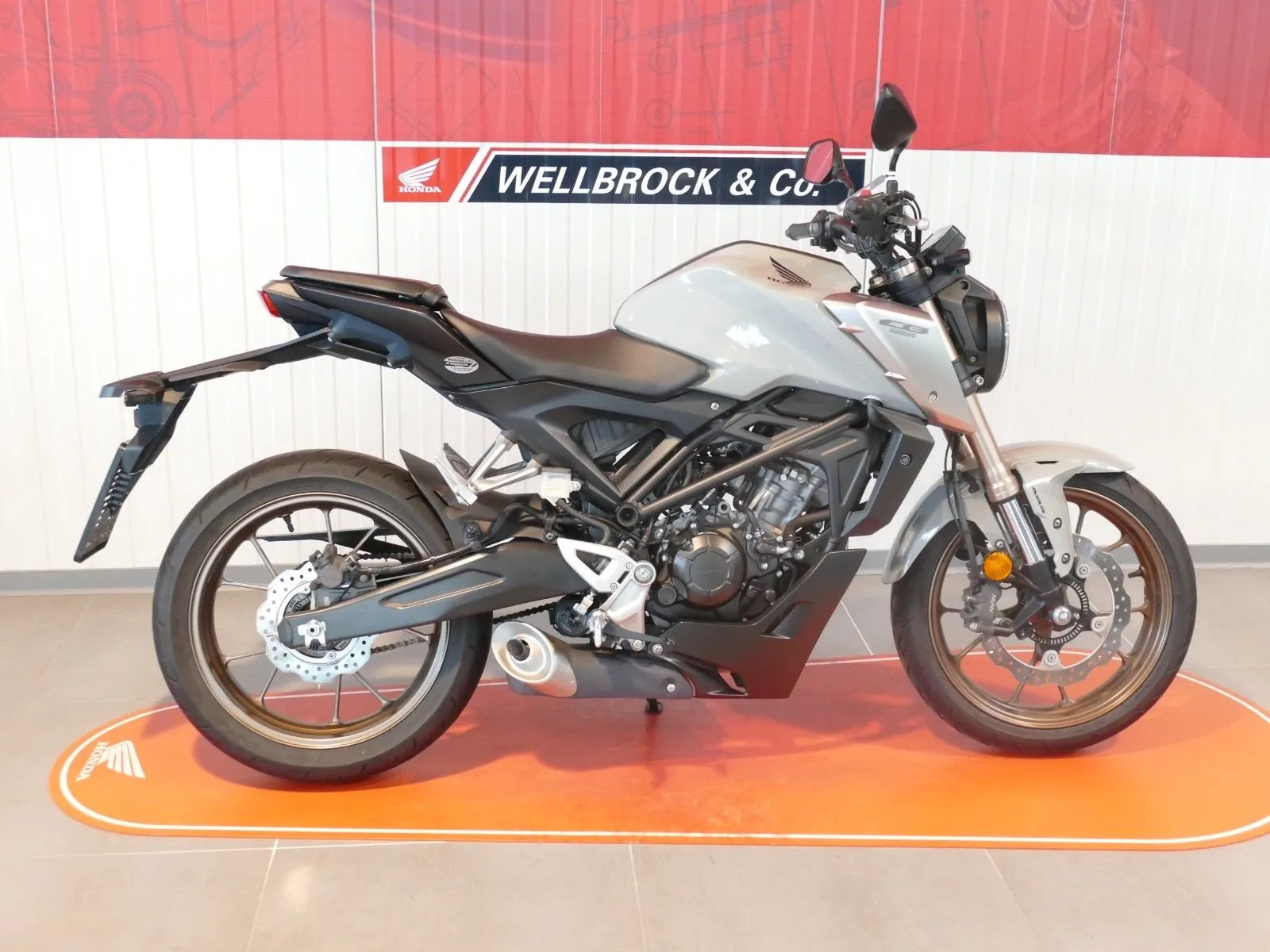 Honda CB125R