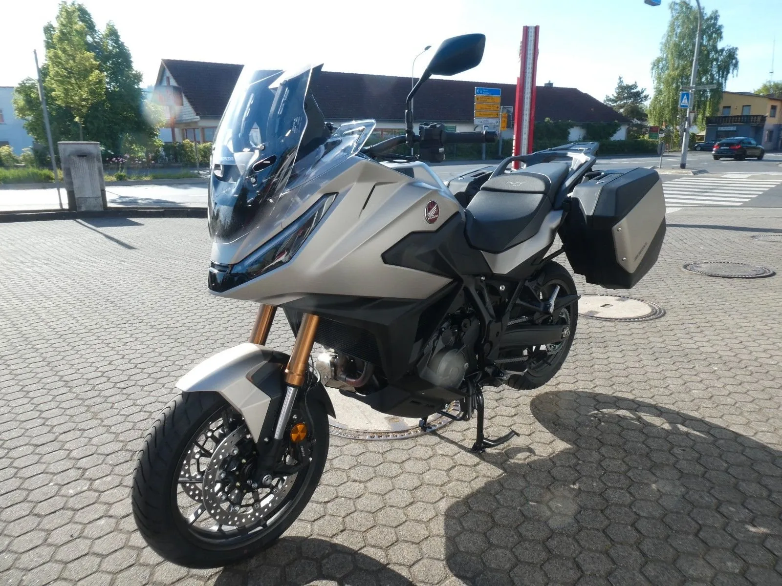 Honda NT1100 DCT Electronic Suspension Tageszulassung 06/2026