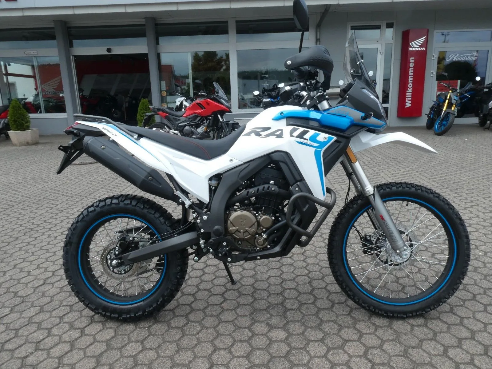 Voge 300 Rally