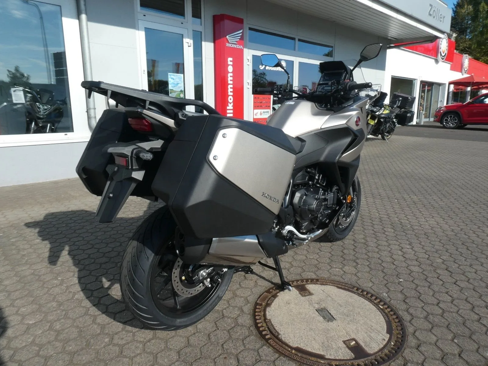 Honda NT1100 DCT Electronic Suspension Tageszulassung 06/2026
