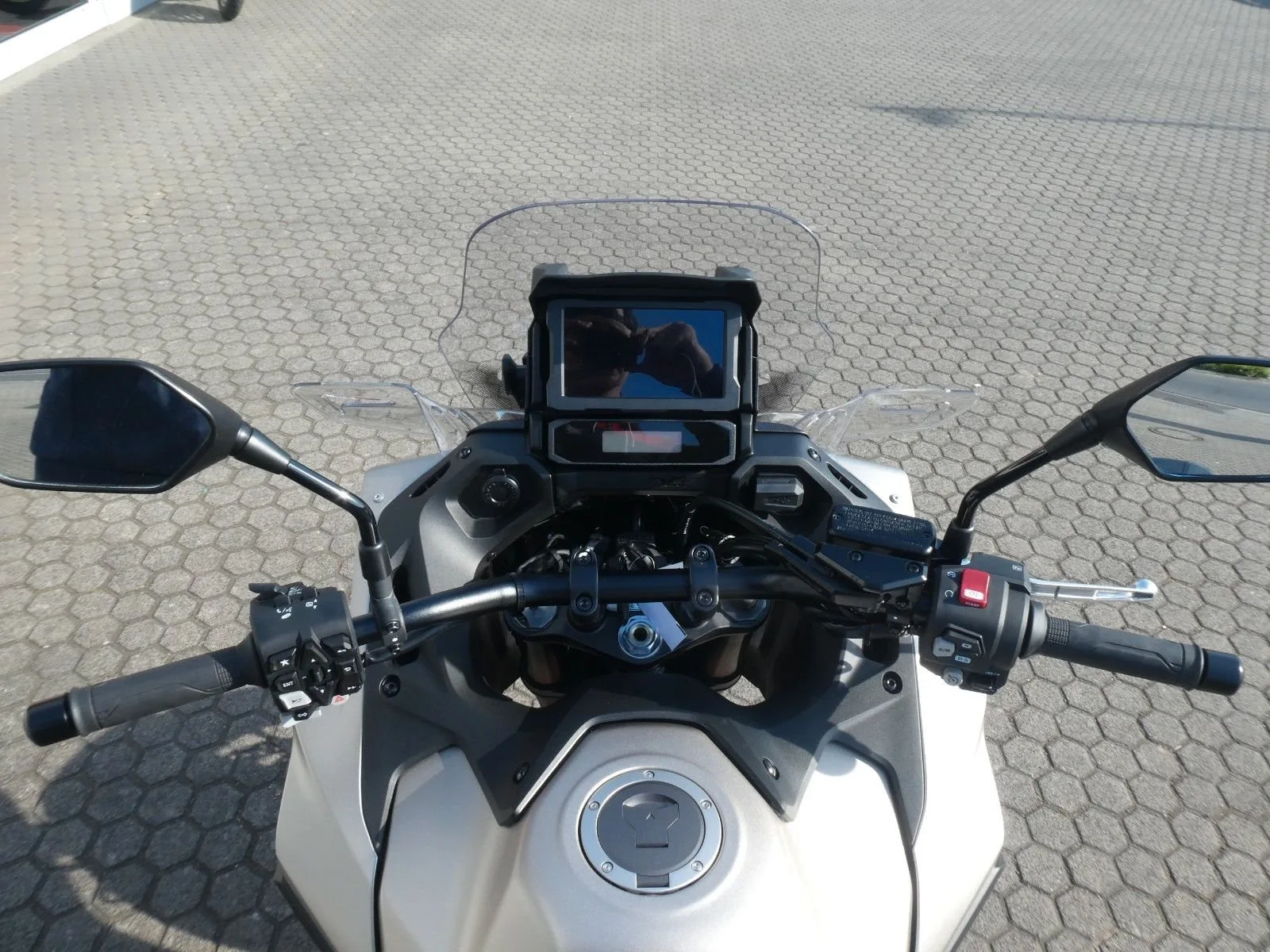 Honda NT1100 DCT Electronic Suspension Tageszulassung 06/2026