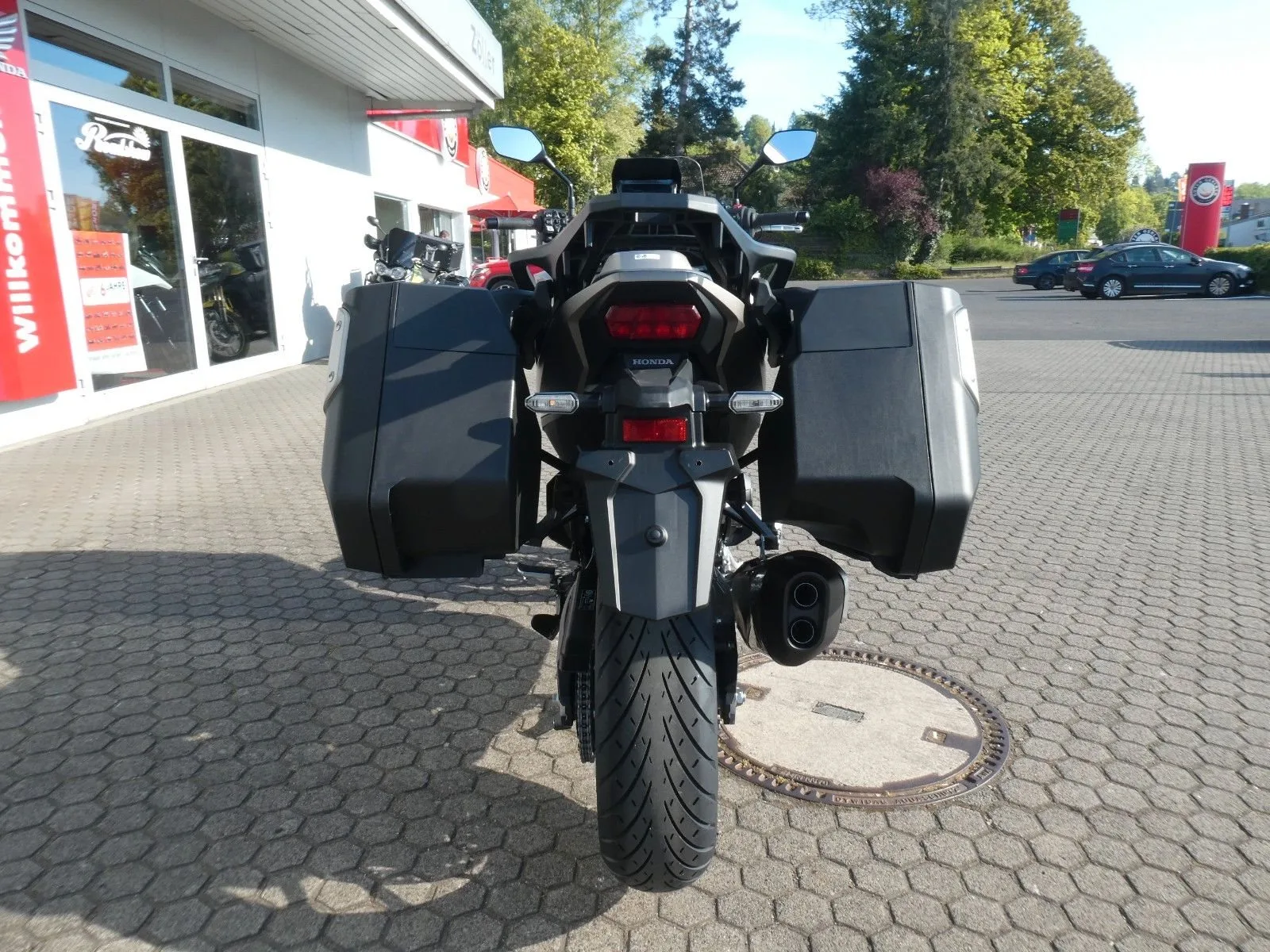Honda NT1100 DCT Electronic Suspension Tageszulassung 06/2026