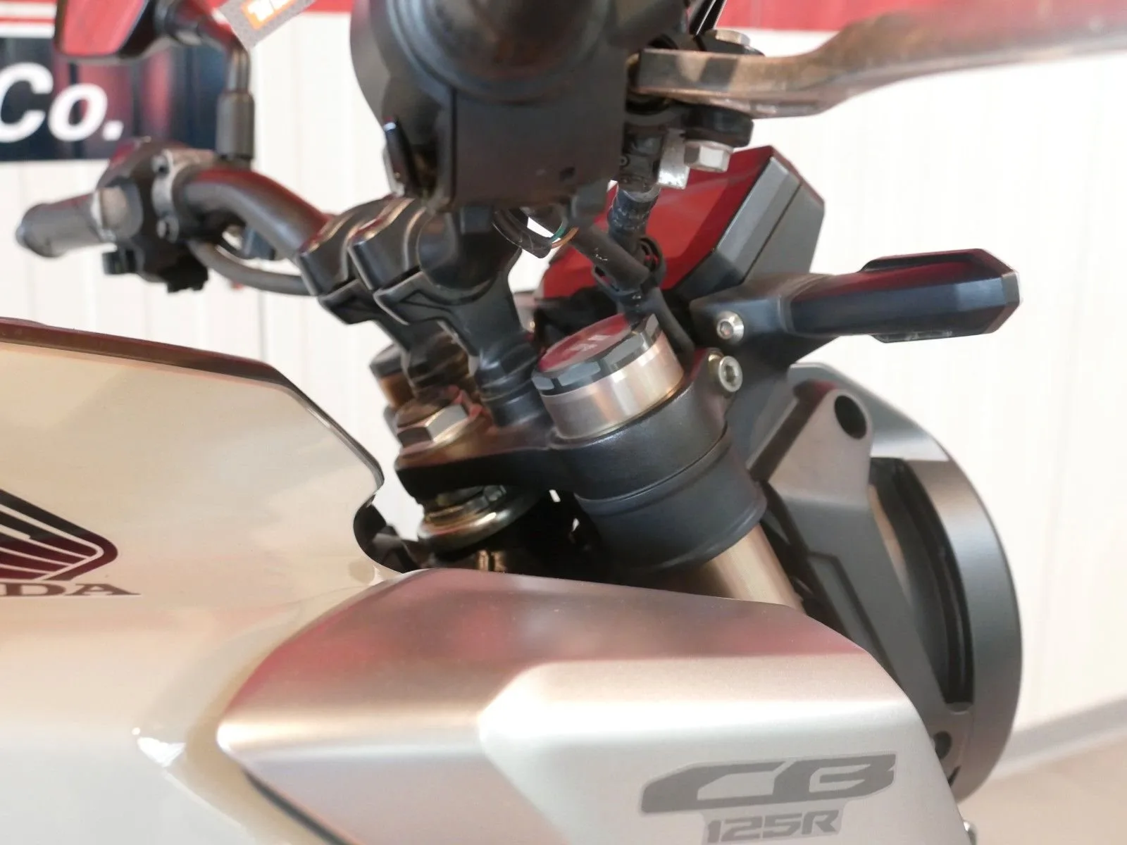Honda CB125R
