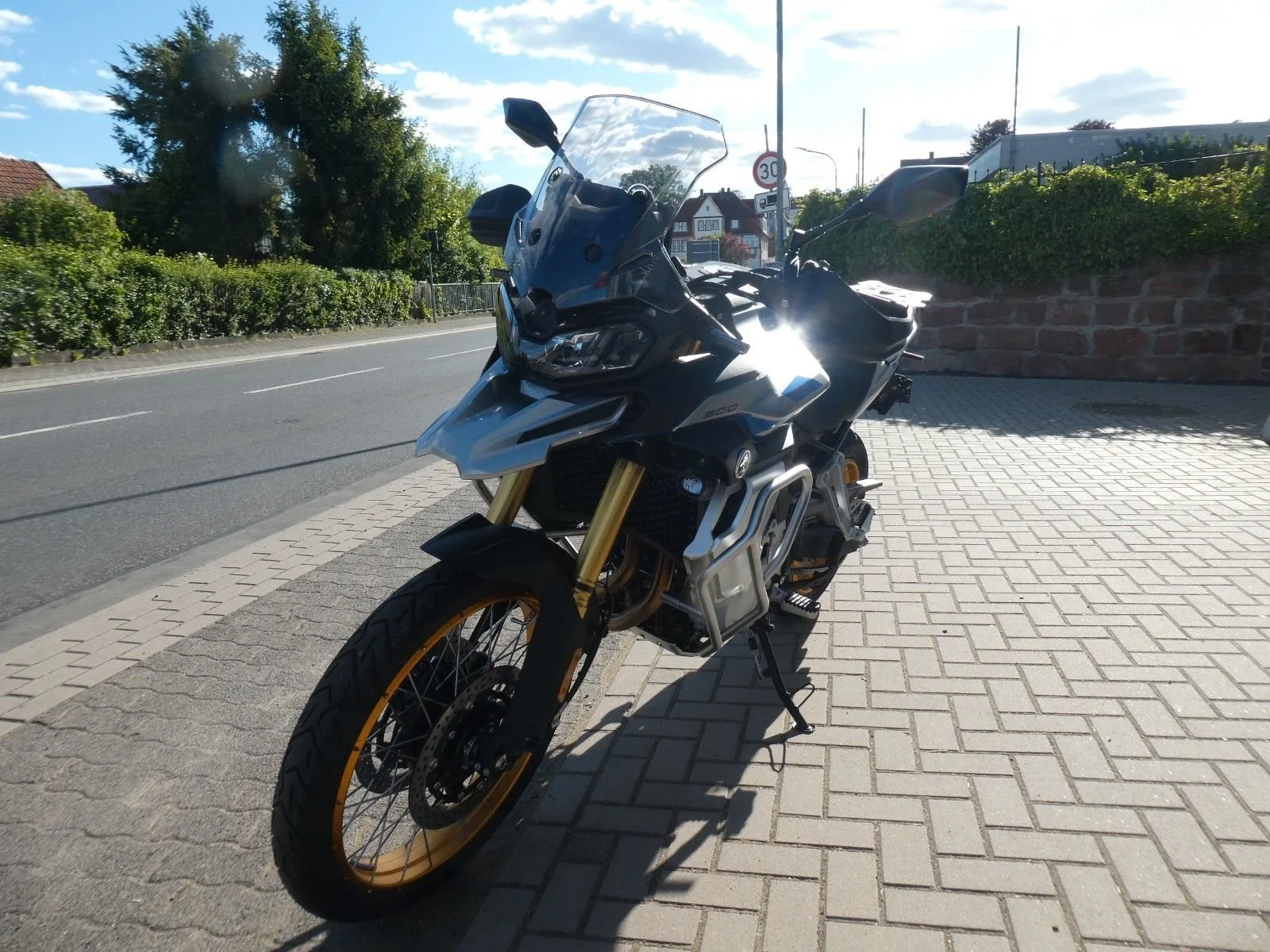 Voge DS900X