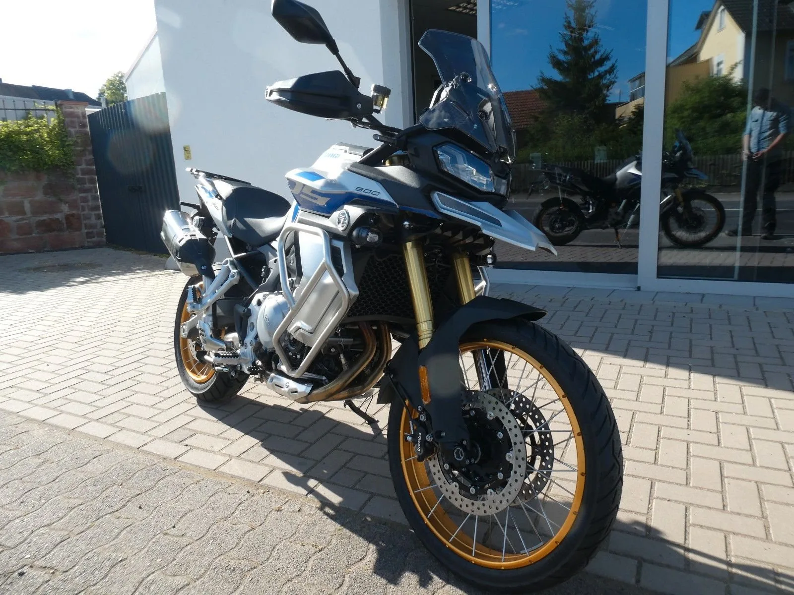 Voge DS900X
