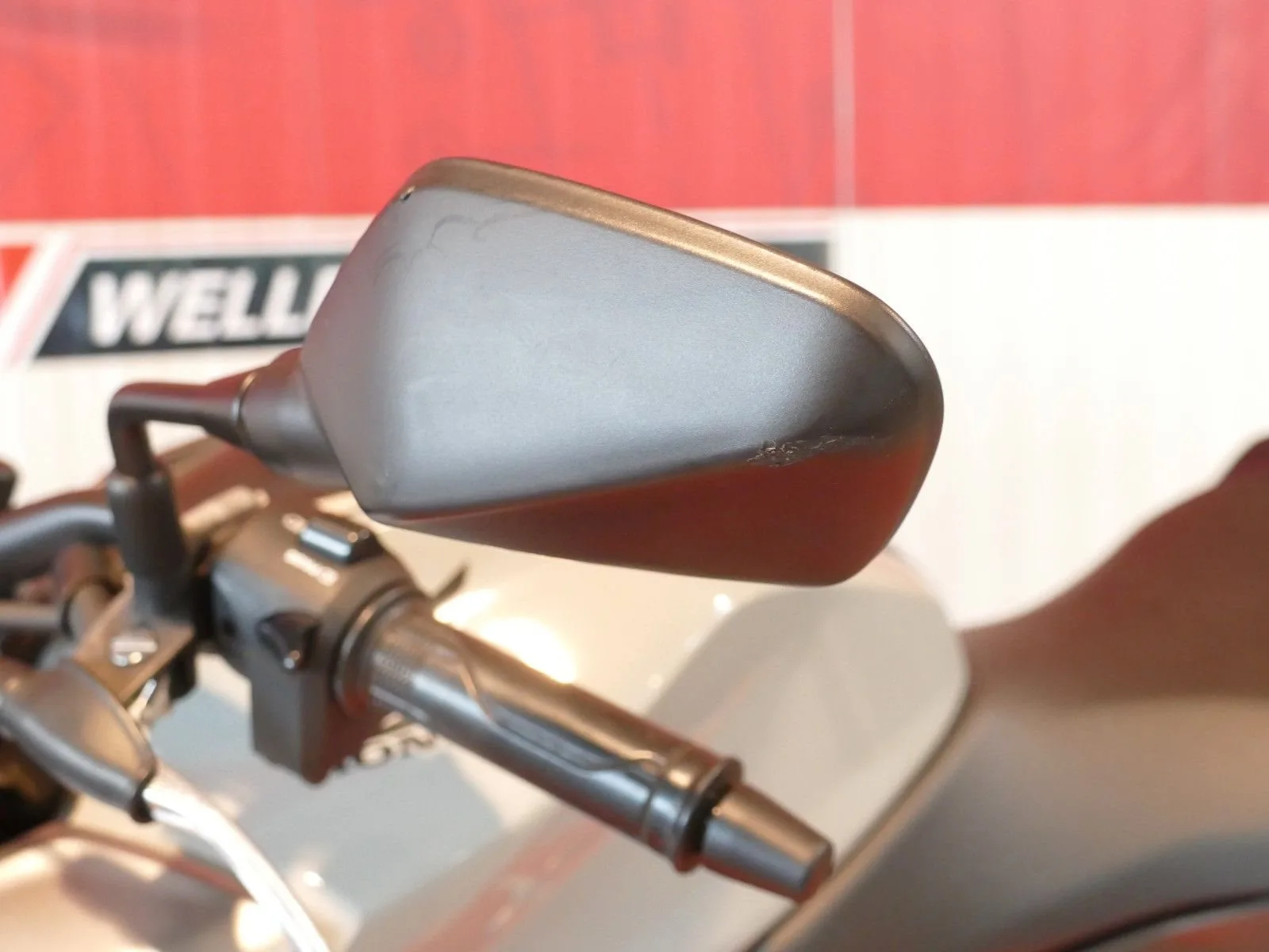 Honda CB125R