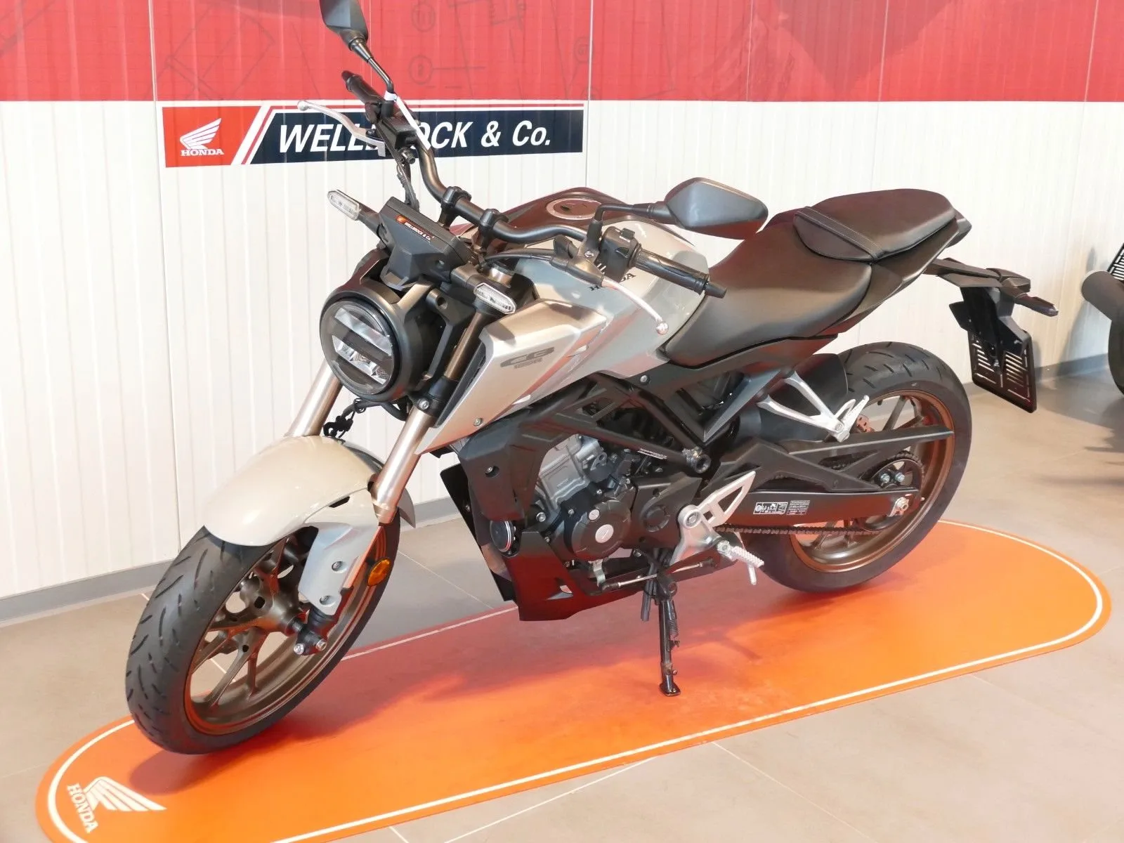 Honda CB125R