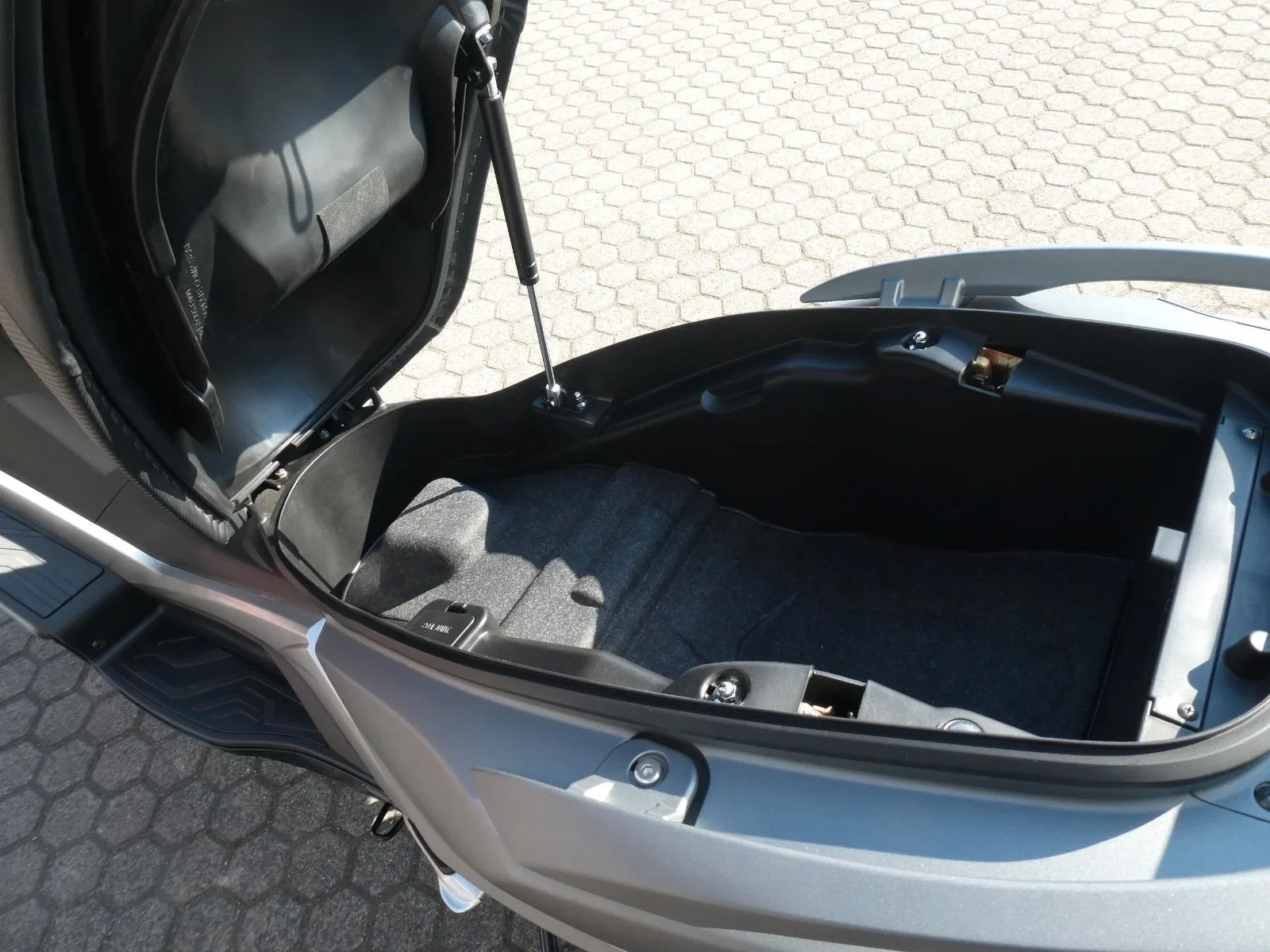 Kymco New Downtown 350i ABS