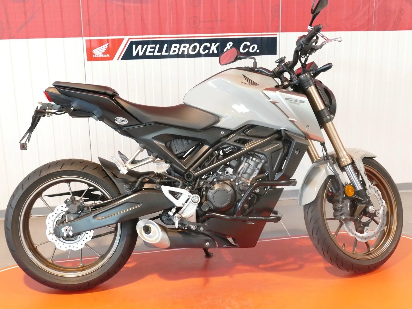 Honda CB125R