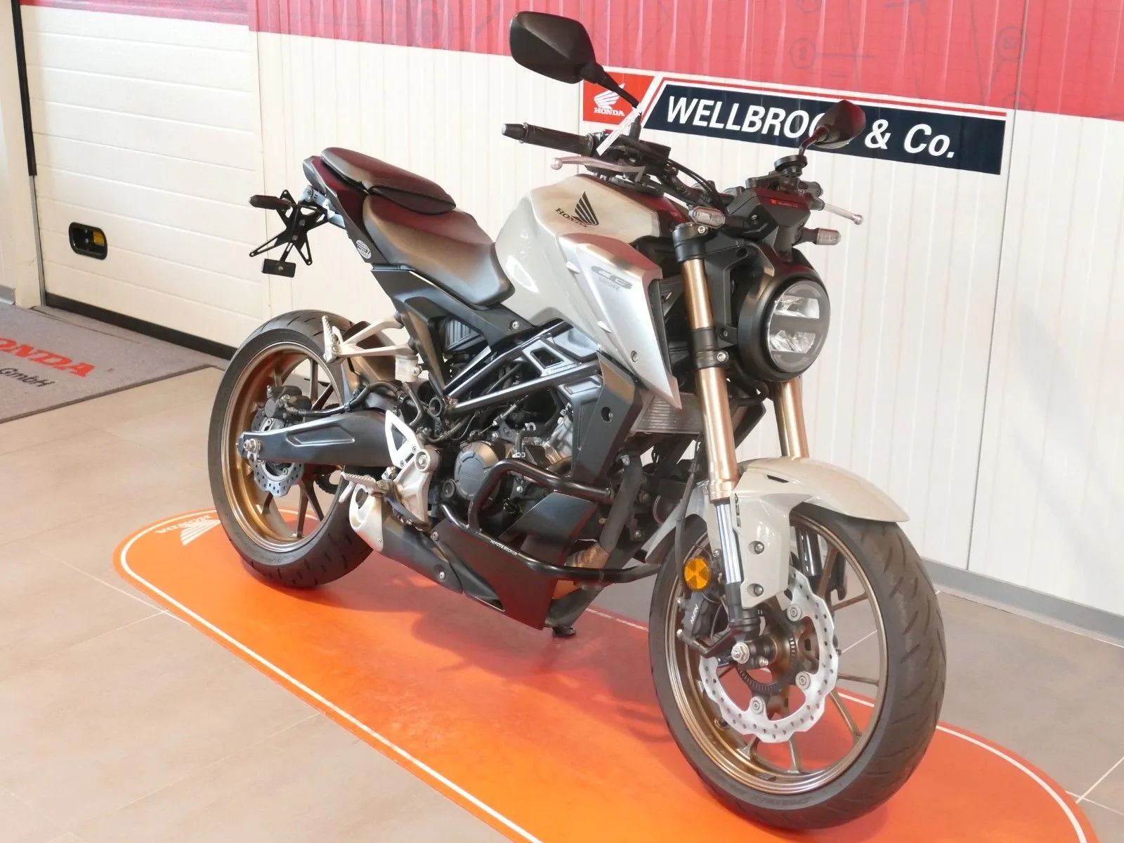 Honda CB125R