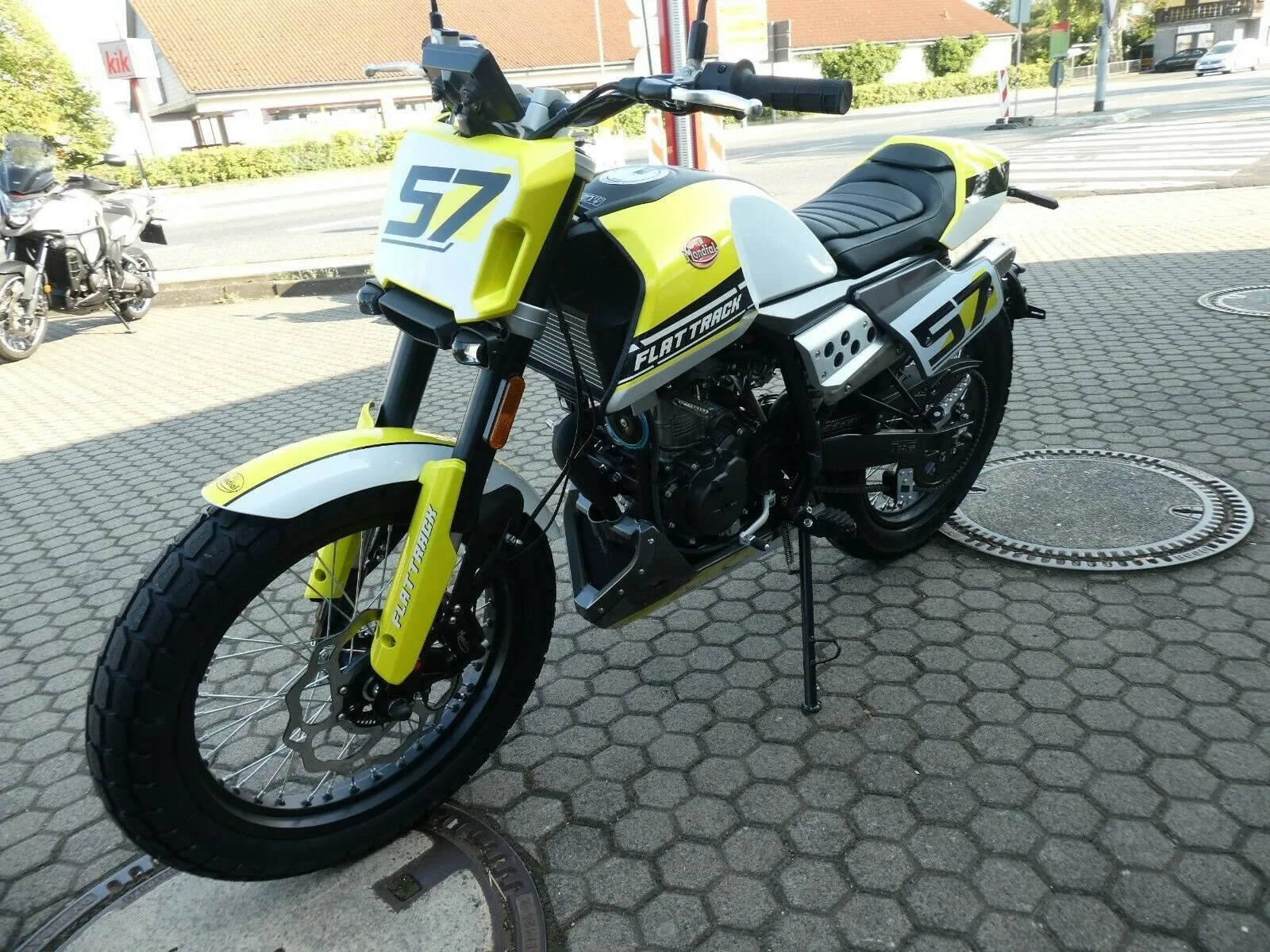 FB Mondial Flat Track 125i ABS Aktion