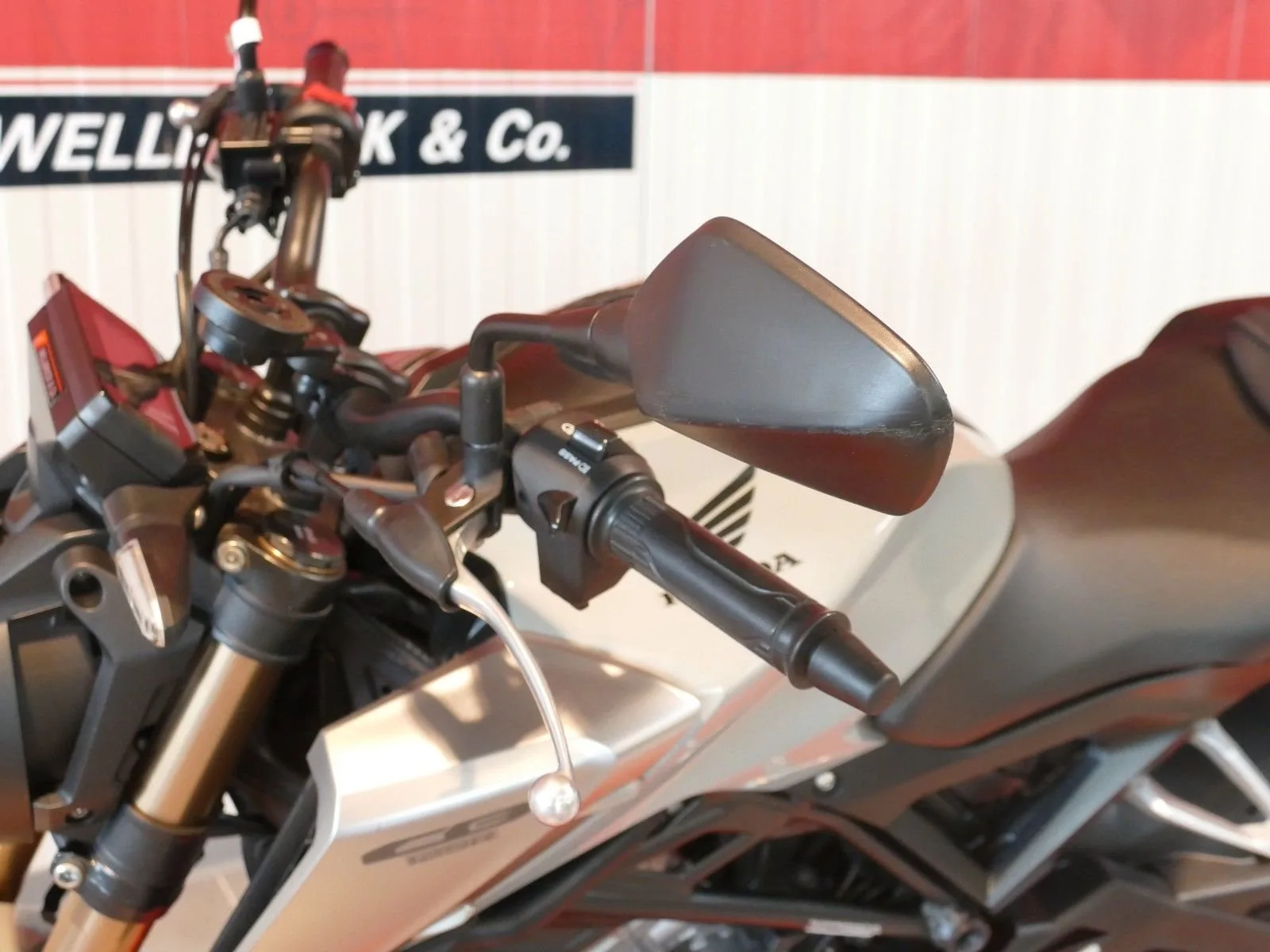 Honda CB125R