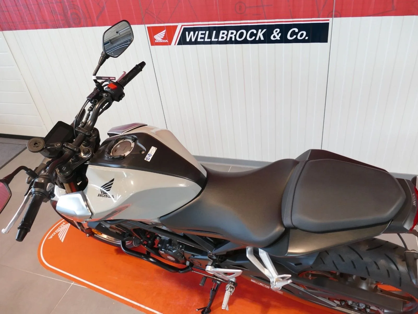 Honda CB125R