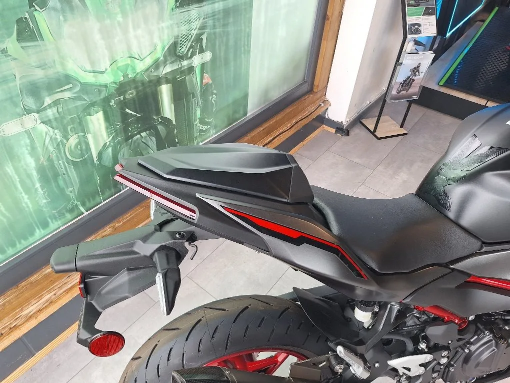 Kawasaki Z 500 SE Performance Akrapovic Hauspreis 7495,-Euro