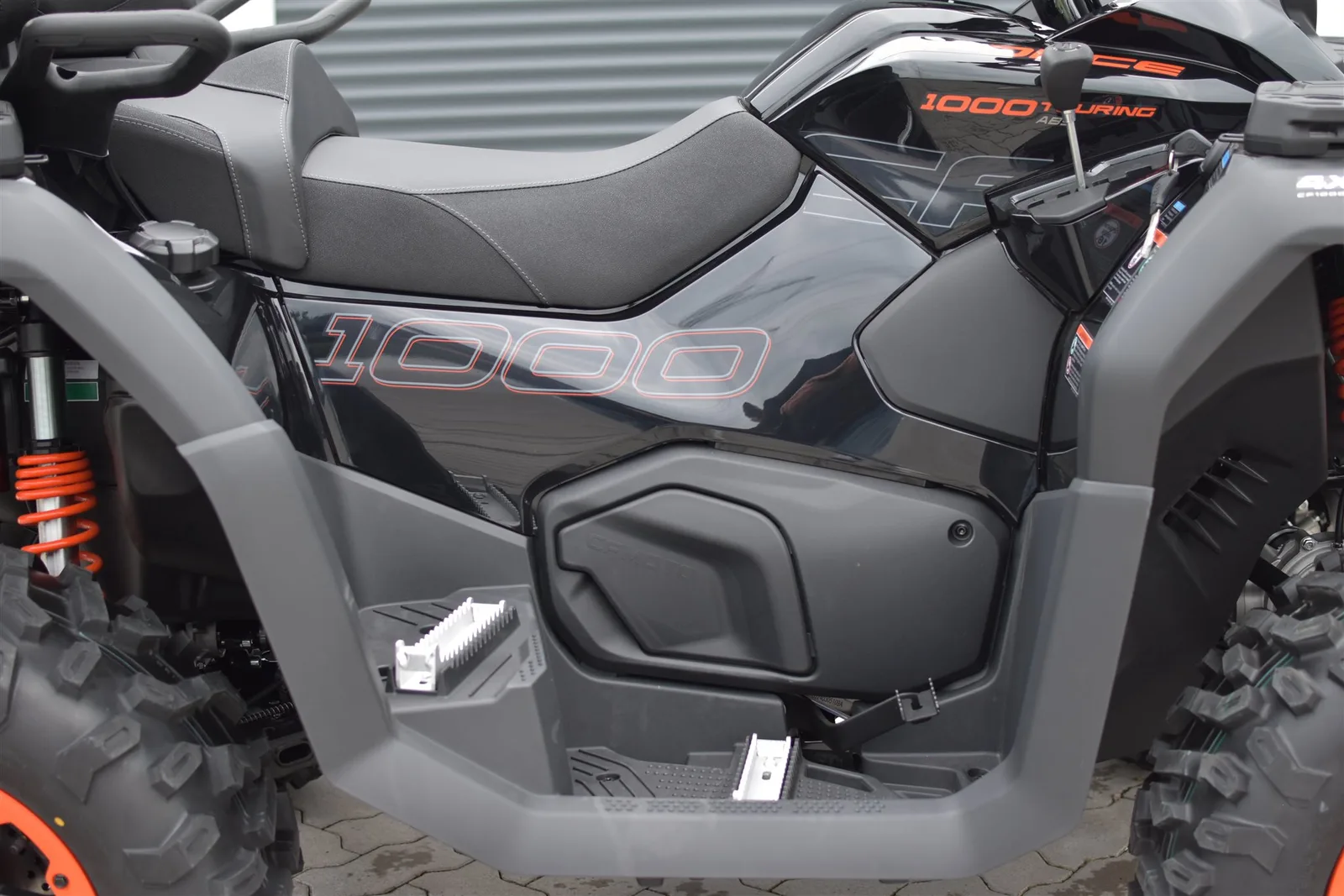 CFMOTO CFORCE 1000 Touring Pro ABS T3b Aktion nur Auflager Fahrzeuge