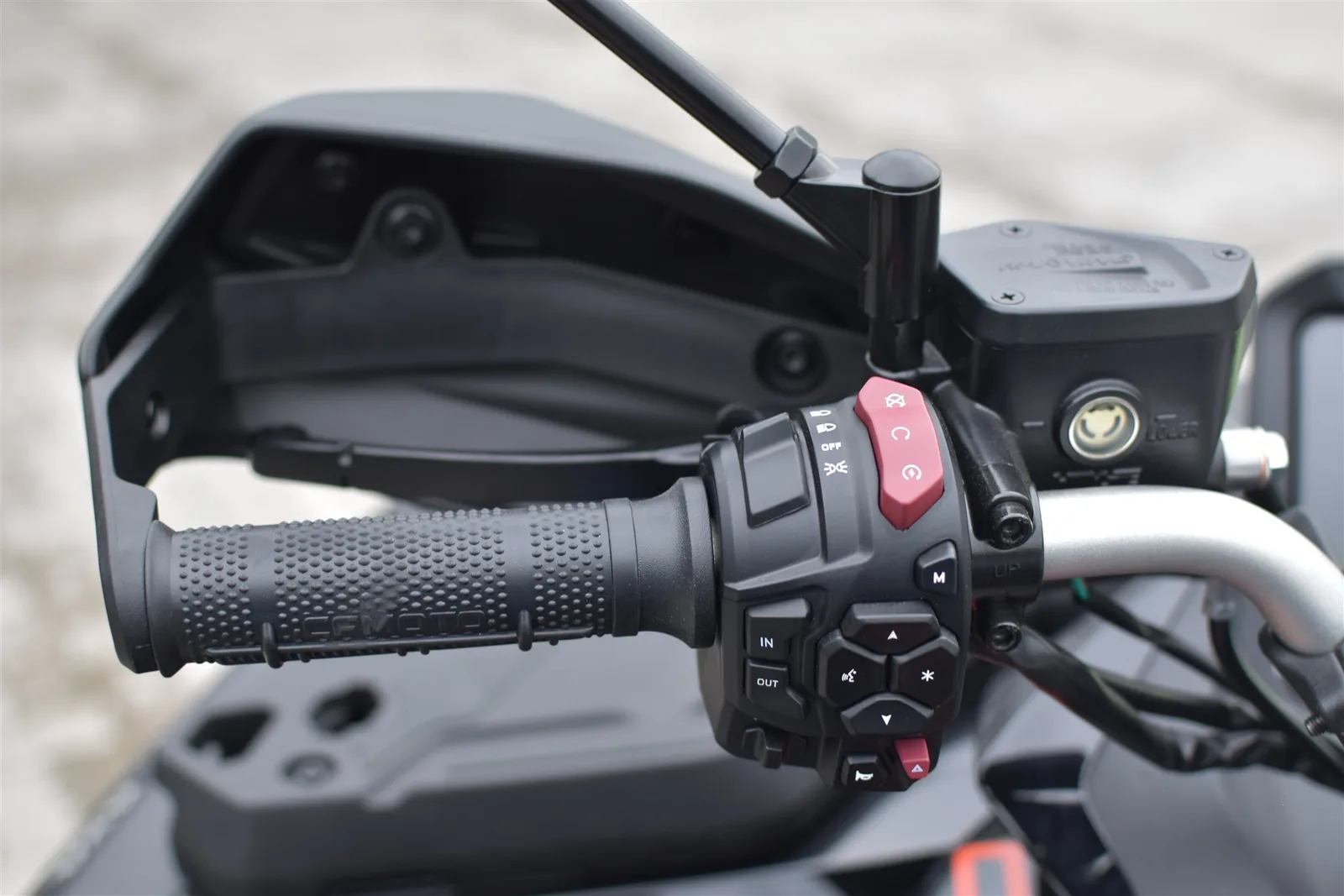 CFMOTO CFORCE 1000 Touring Pro ABS T3b Aktion nur Auflager Fahrzeuge