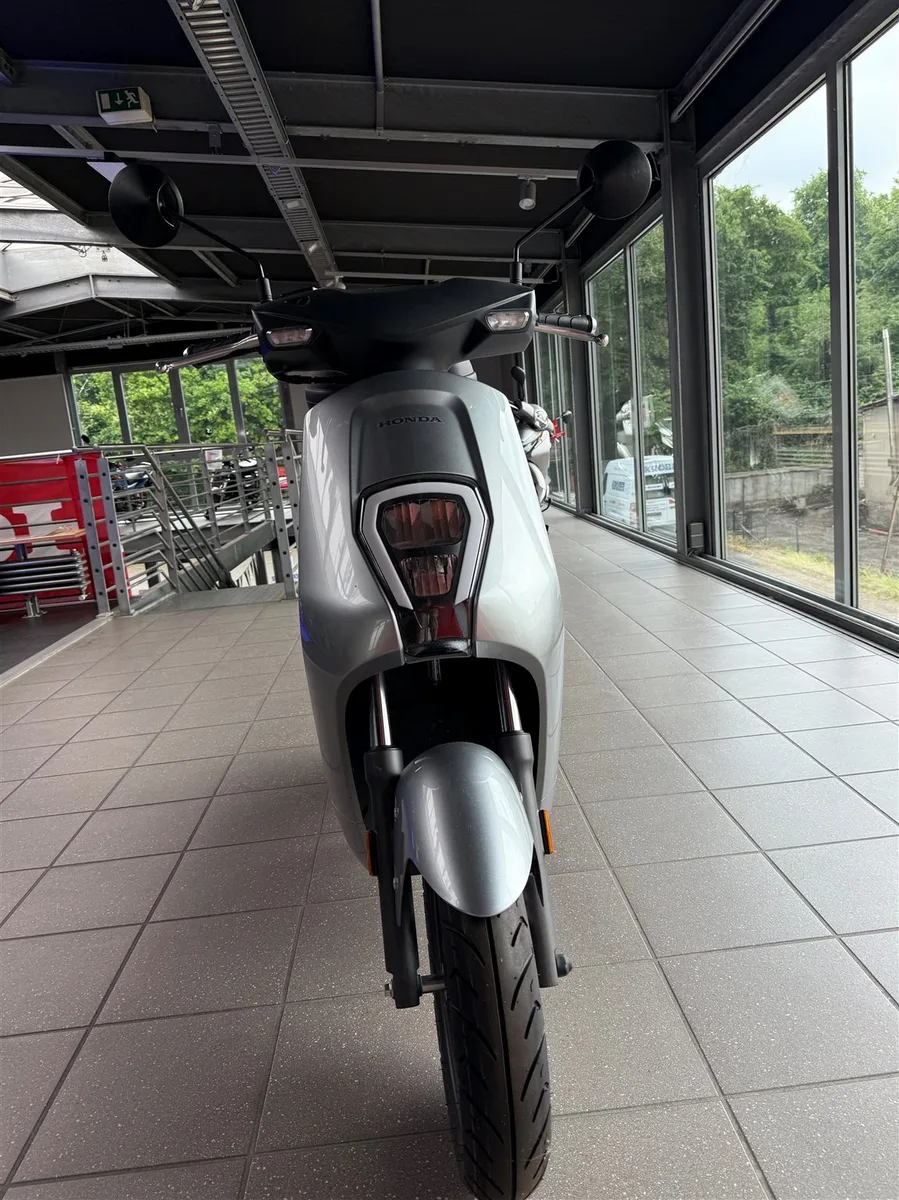 Honda EM1 e MIT TOP CASE