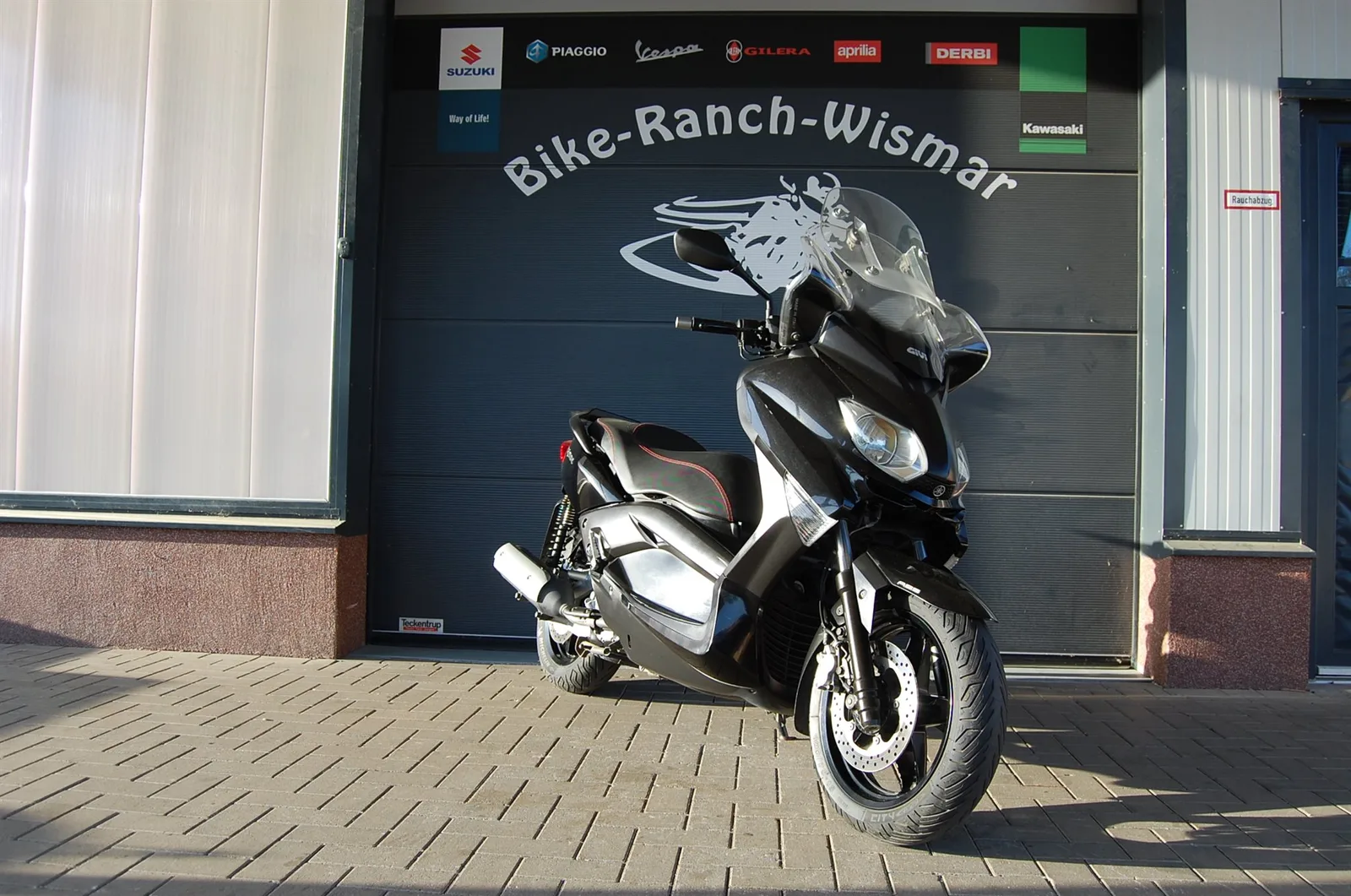 Yamaha X-Max 250 mit ABS