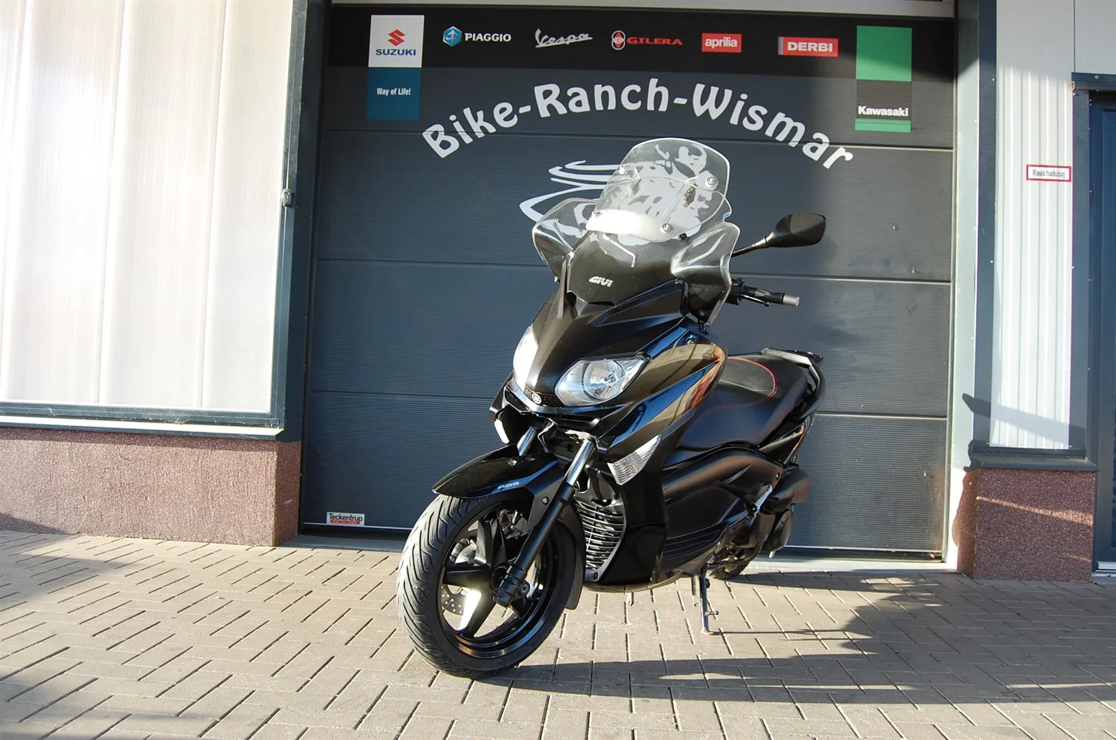 Yamaha X-Max 250 mit ABS
