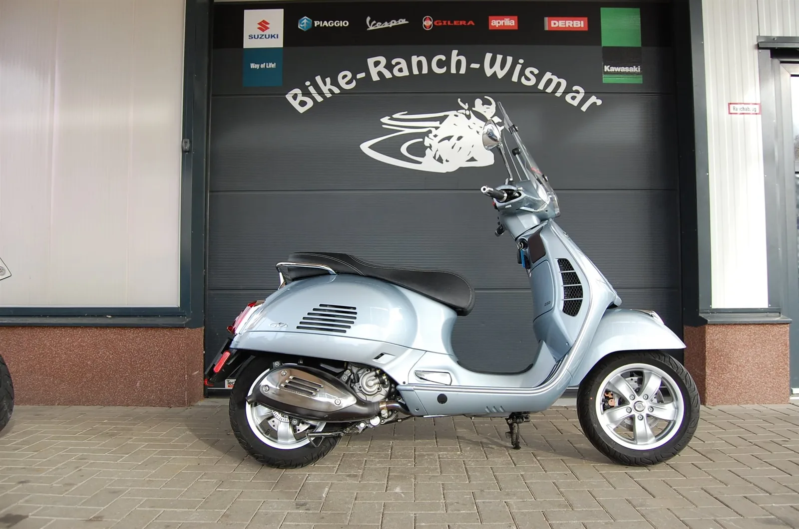 Vespa GTS 300 hpe Top Zustand