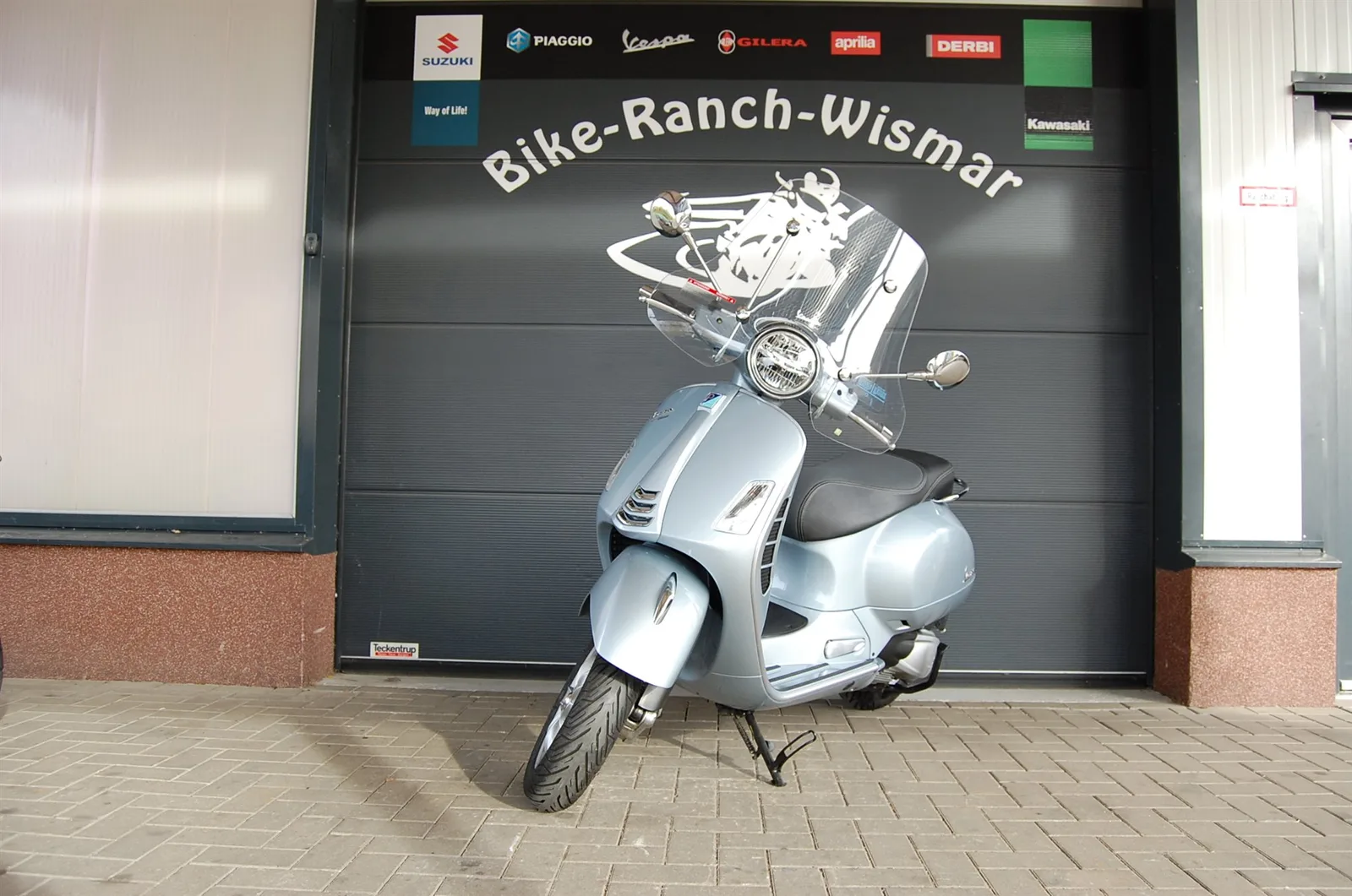 Vespa GTS 300 hpe Top Zustand