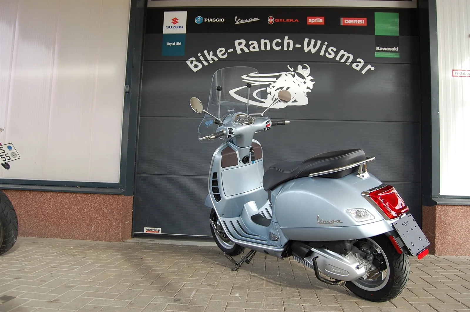 Vespa GTS 300 hpe Top Zustand