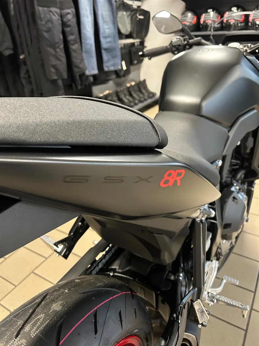 Suzuki GSX-8R