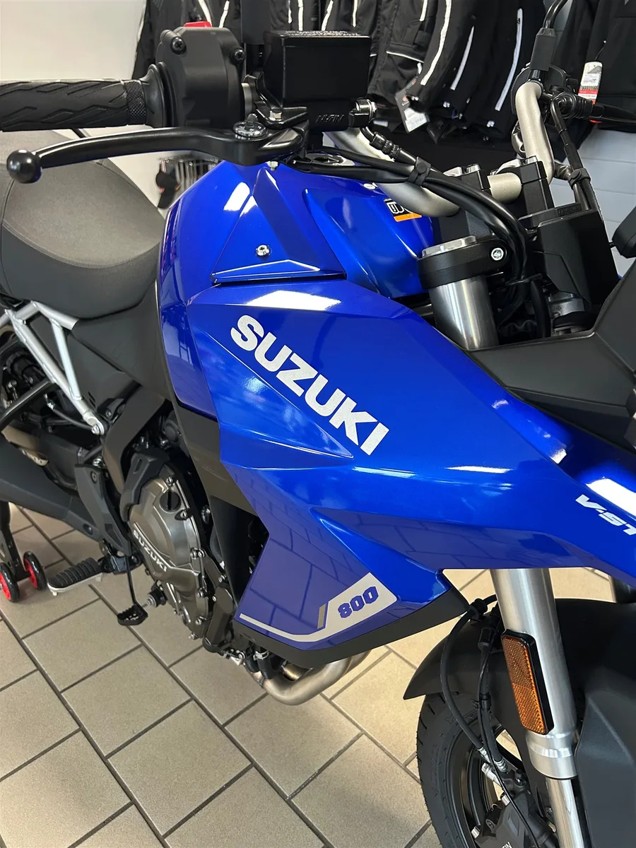 Suzuki V-Strom 800