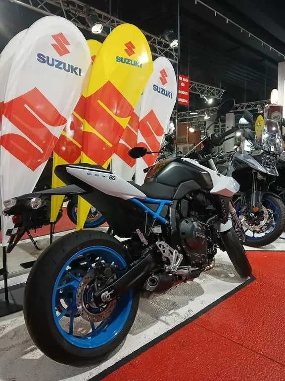 Suzuki GSX-8S