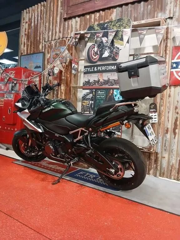 Suzuki GSX-S1000GX