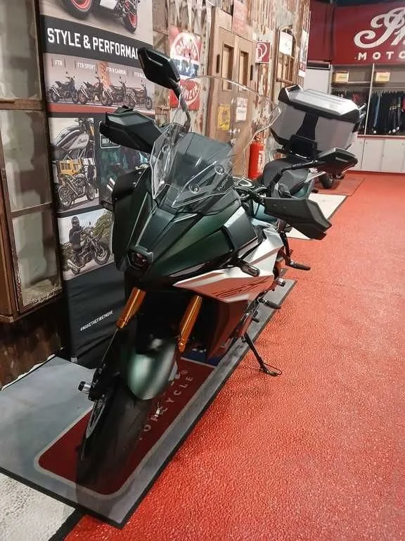 Suzuki GSX-S1000GX